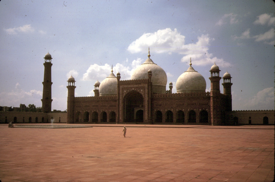 140 Lahore mosque 1