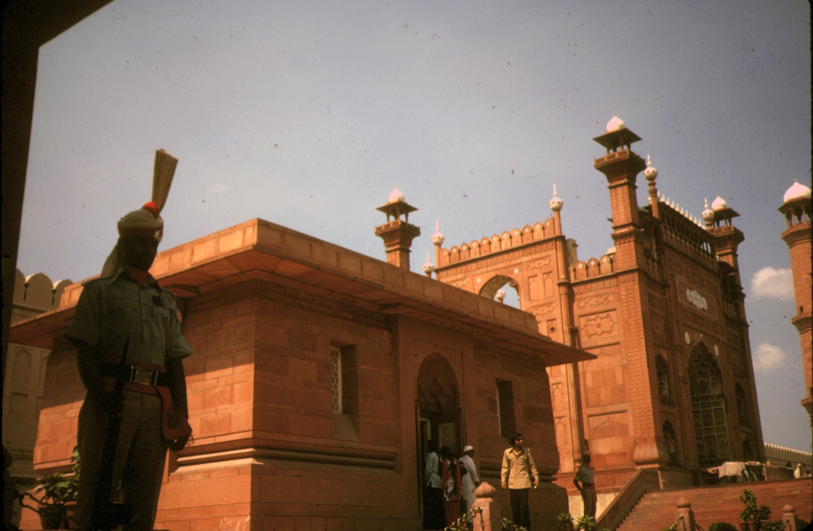 142 Lahore mosque 3