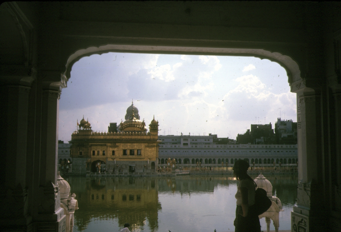 144 Amritsar Sikh Golden Temple Tank Punjab