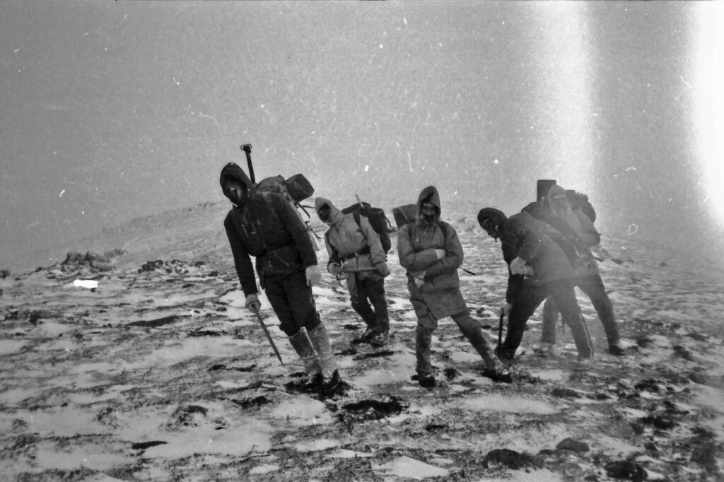 1976 17 Glenmore Lodge rescue second Lodge party had collected Jeans Hut stretcher but avalanched on way to us