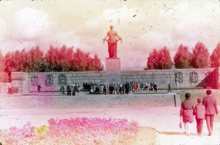 Memorial To Million Dead Soviet Russians In WW