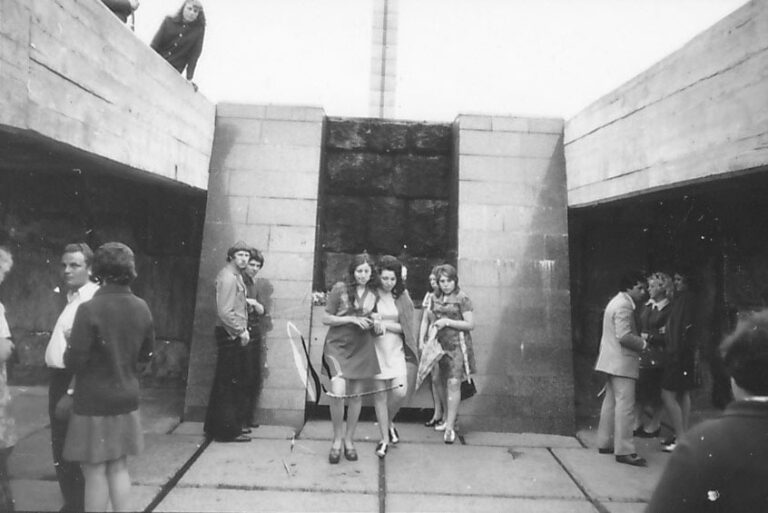 Russian Girls At War Memorial