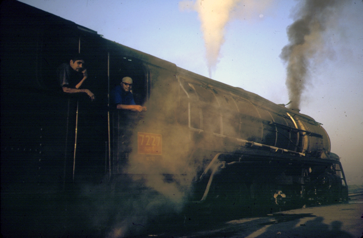 300 Steam train to India Nepal border